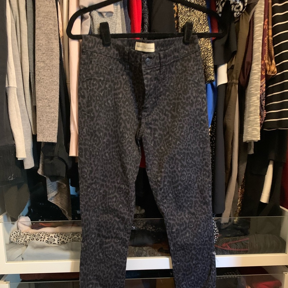 Gap black animal print jean legging